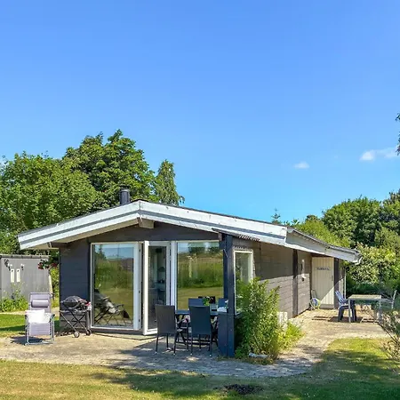 Hébergement de vacances 1 Bedroom Amazing In Holbæk
