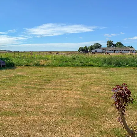 1 Bedroom Amazing In Hébergement de vacances *